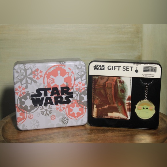 Baby Yoda Wallet and Key chain- STAR WARS - Picture 3 of 5